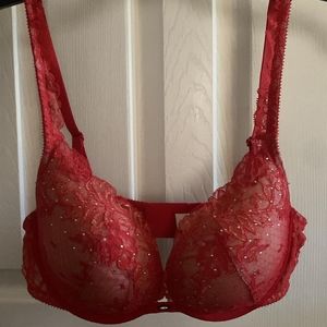 Victoria's Secret Very Sexy 36C